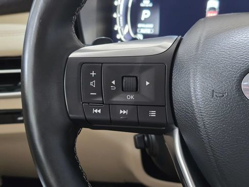 Used 2023 INFINITI QX60 Sensory w/ Vision Package AWD/4WD image 19