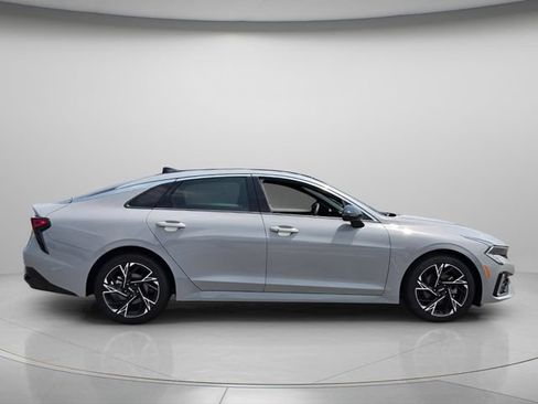 Used 2025 Kia K5 GT-Line w/ GT-Line Premium Package FWD image 8