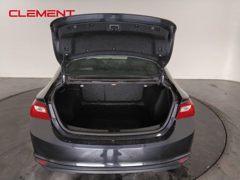 Used 2023 Chevrolet Malibu LT image 9