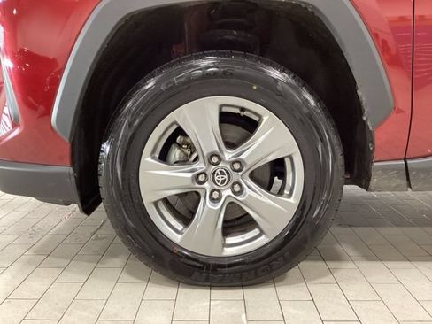 Used 2025 Toyota RAV4 XLE AWD/4WD image 22