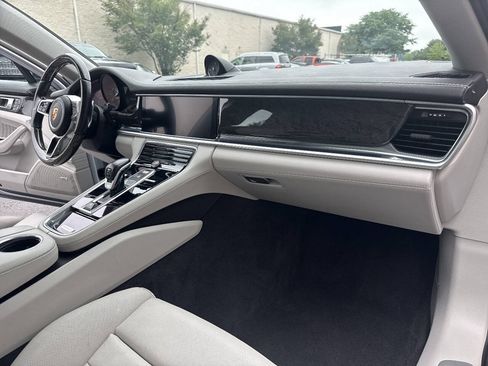 Used 2019 Porsche Panamera w/ Premium Package Plus RWD image 38