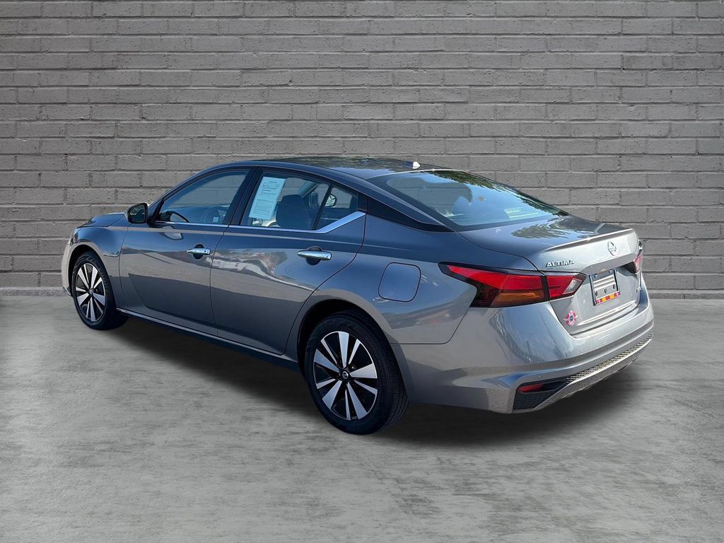 Used 2021 Nissan Altima 2.5 SV AWD/4WD image 4