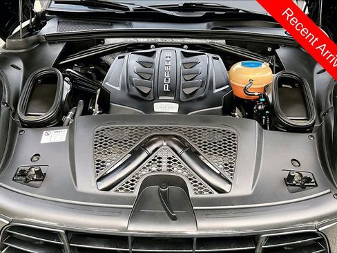 Used 2017 Porsche Macan GTS image 30