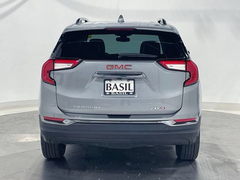 Used 2024 GMC Terrain AT4 AWD/4WD image 10