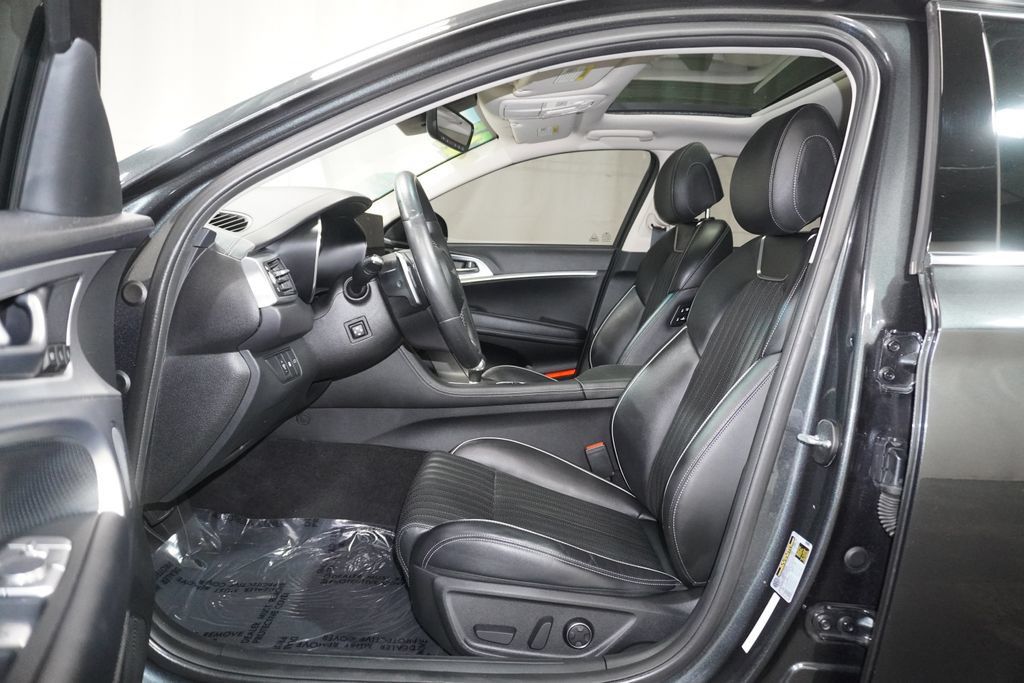 Used 2022 Genesis G70 2.0T w/ Prestige Package AWD/4WD image 11