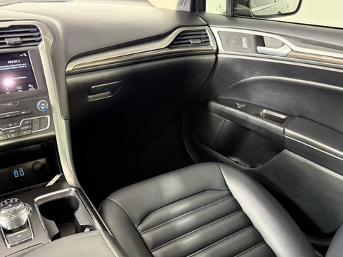 Certified 2019 Ford Fusion SEL image 13