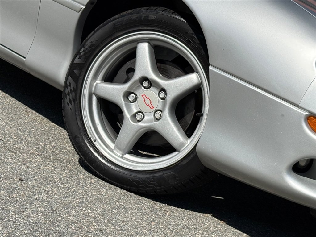 Used 1999 Chevrolet Camaro Z28 w/ SS Performance/Appearance Pkg RWD image 27