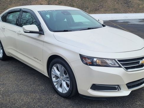 Used 2014 Chevrolet Impala LT w/ Convenience Package image 2