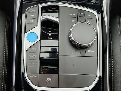 Used 2024 BMW i4 xDrive40i AWD/4WD image 21
