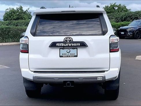 Used 2023 Toyota 4Runner TRD Off-Road AWD/4WD image 4