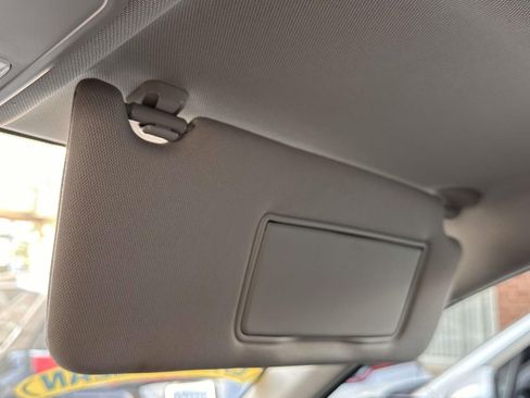 Used 2023 Honda HR-V LX image 23