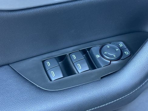 Used 2019 Chevrolet Blazer LT AWD/4WD image 13
