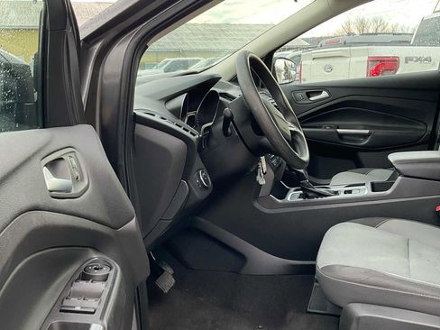 Used 2018 Ford Escape SE image 23