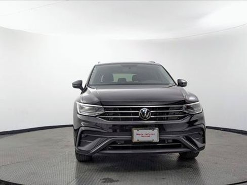 Used 2022 Volkswagen Tiguan S FWD image 12