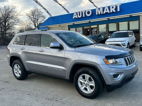 Used 2014 Jeep Grand Cherokee Laredo w/ Quick Order Package 23E image 2