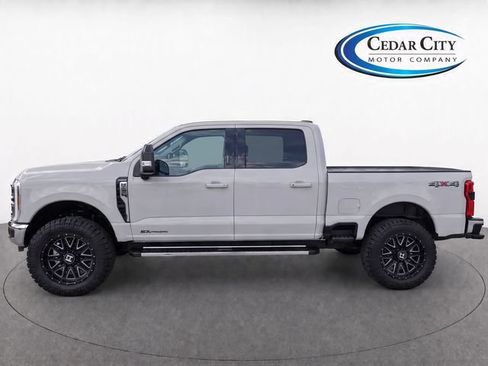 Used 2026 Ford F250 Lariat AWD/4WD image 7