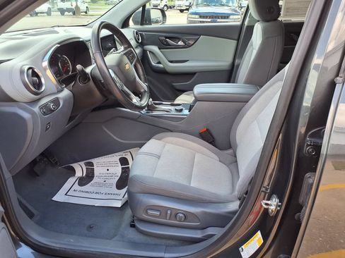 Used 2020 Chevrolet Blazer LT FWD image 18