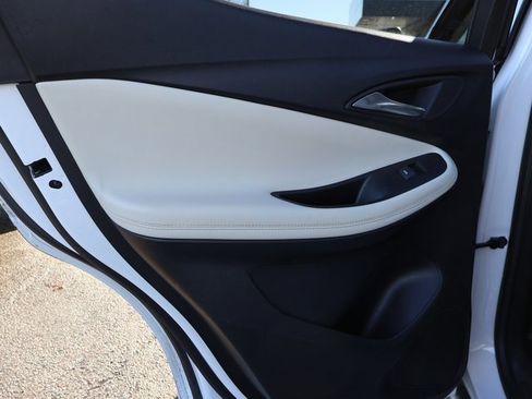 Used 2022 Buick Encore GX Essence w/ Sport Touring Package image 15