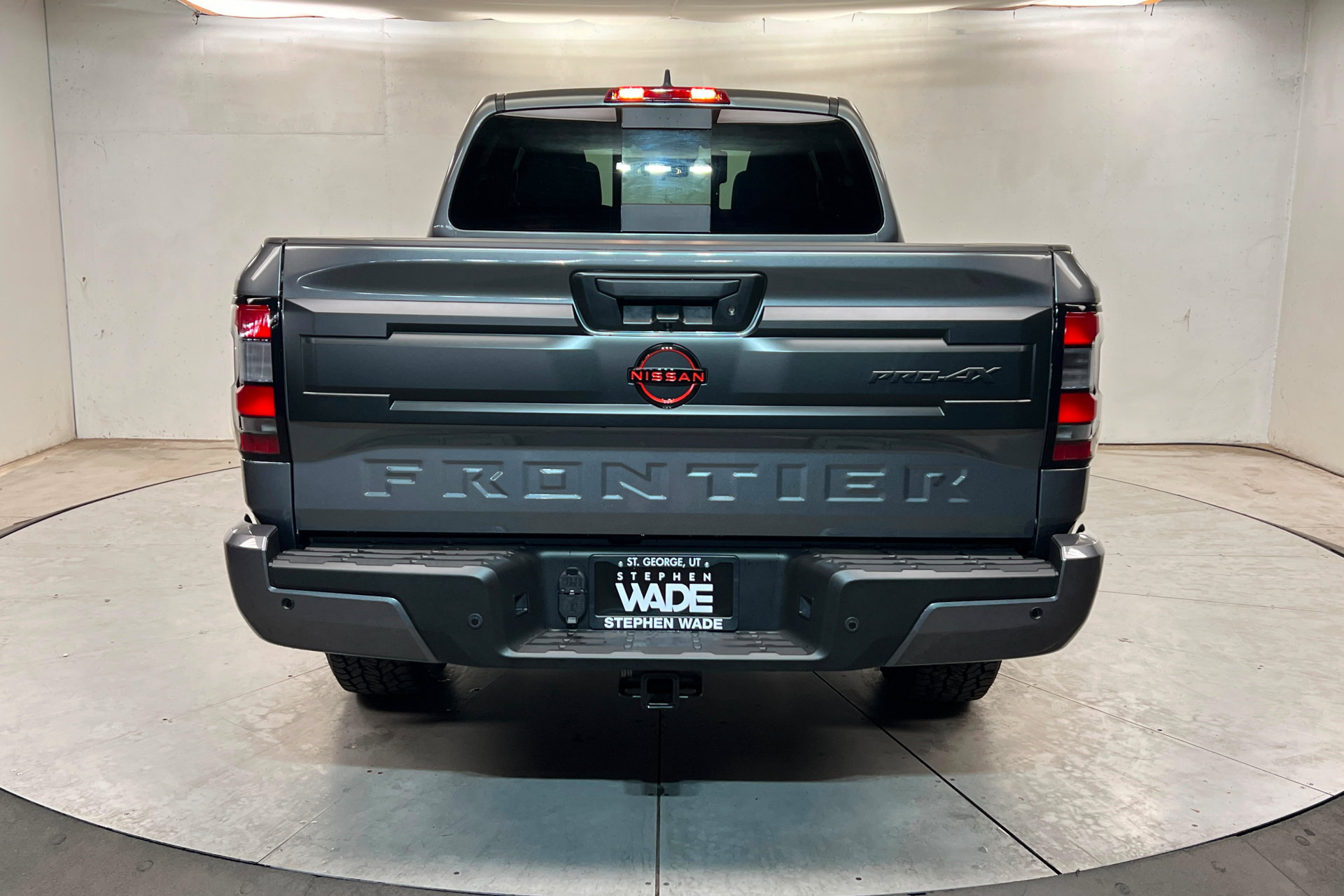 New 2027 Nissan Frontier PRO-4X w/ Pro Convenience Package AWD/4WD image 4