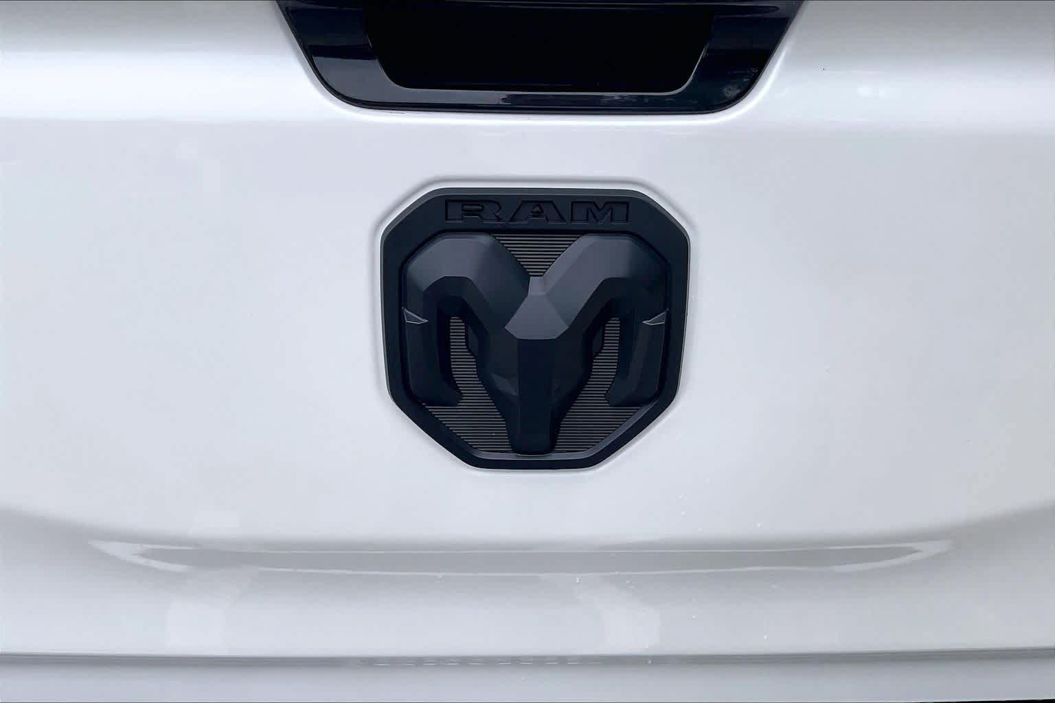 Used 2023 RAM 1500 Limited AWD/4WD image 32