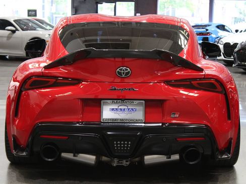 Used 2021 Toyota Supra Premium w/ Driver Assist Package RWD image 16
