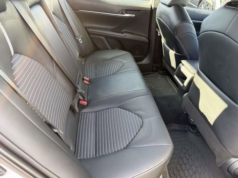 Used 2023 Toyota Camry SE image 19