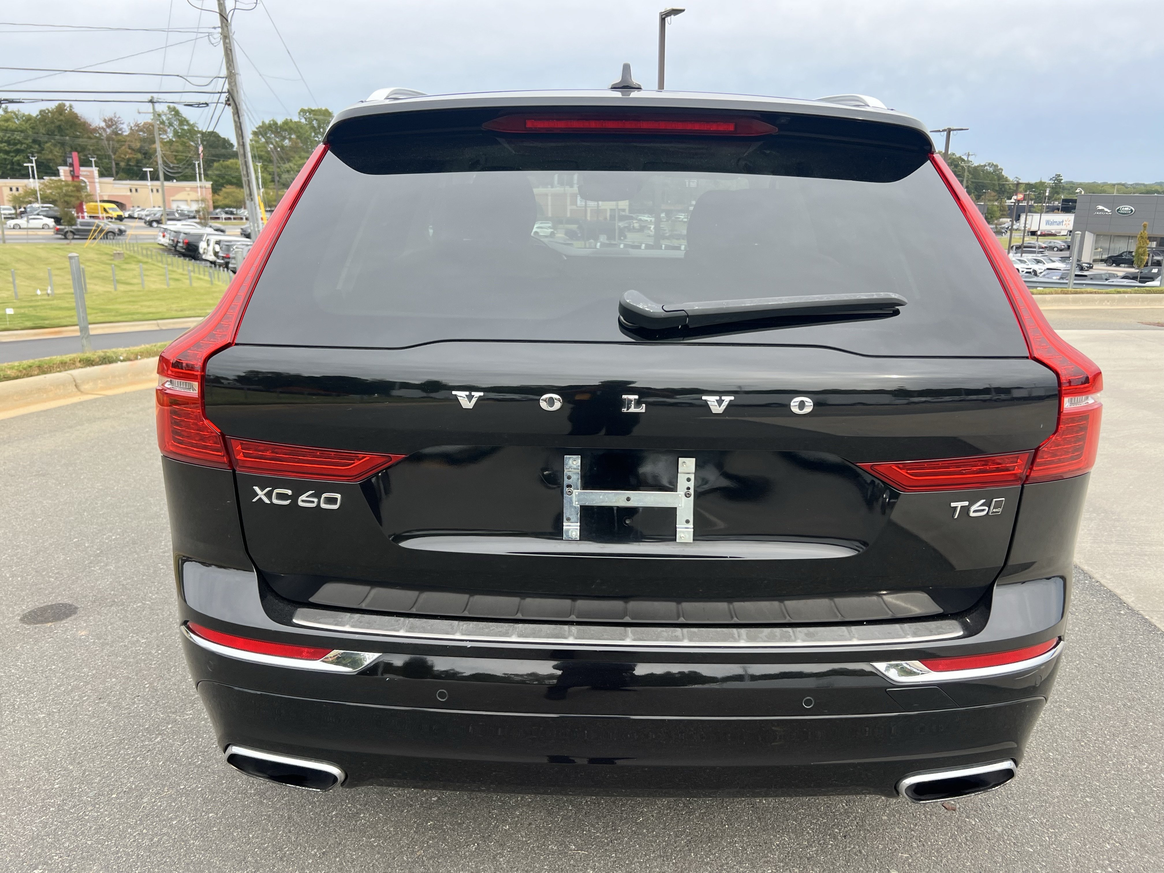 Used 2021 Volvo XC60 T6 Inscription w/ Protection Package Premier AWD/4WD image 8