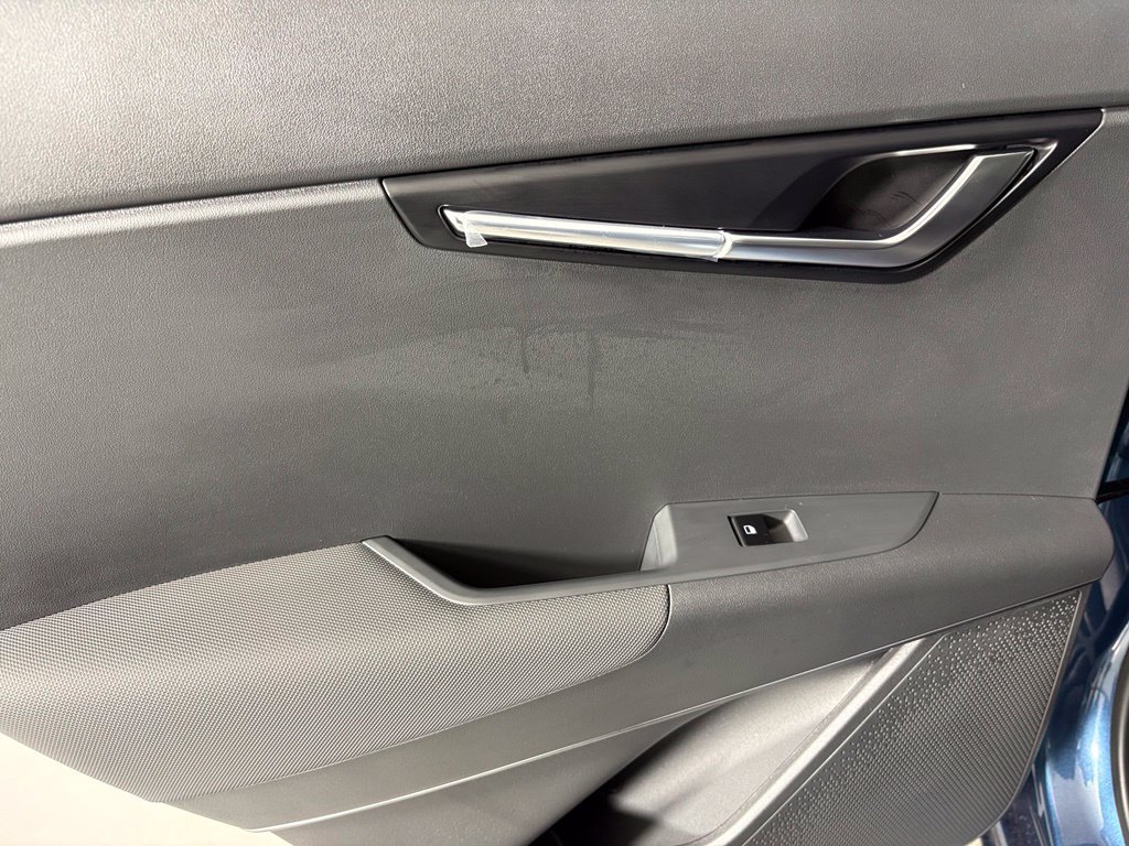 New 2026 Kia Niro EX FWD image 35