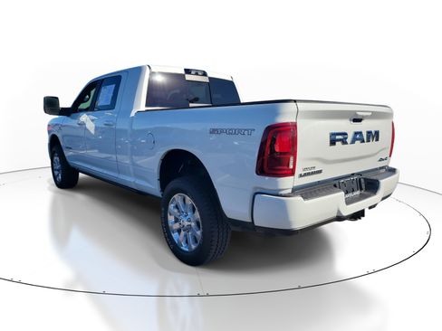 Used 2025 RAM 2500 Laramie AWD/4WD image 6