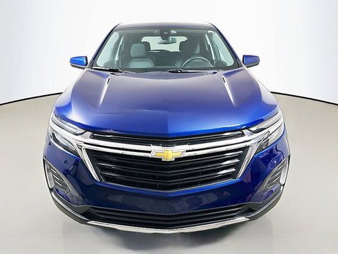 Used 2022 Chevrolet Equinox LT image 2