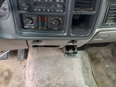 Used 2003 Chevrolet Tahoe LS AWD/4WD image 16