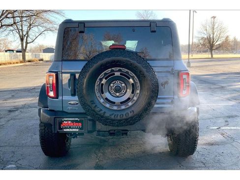 Used 2024 Ford Bronco Wildtrak image 4