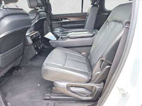 Used 2023 Jeep Grand Wagoneer 4WD image 20