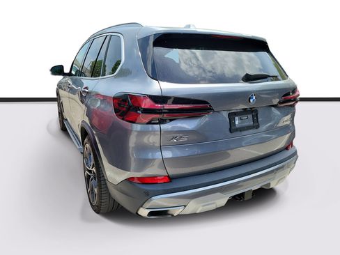 Used 2024 BMW X5 xDrive40i w/ Premium Package AWD/4WD image 4