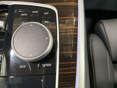 Used 2026 BMW X5 xDrive40i w/ Premium Package image 39