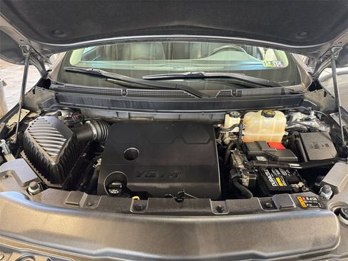 Used 2018 Buick Enclave Essence image 27