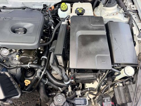 Used 2011 Buick Regal CXL w/ RL3 Preferred Equipment Group FWD image 12