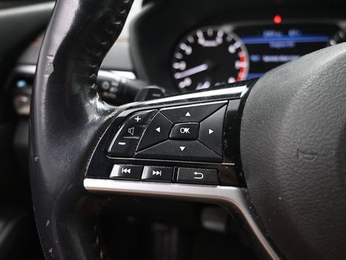 Used 2019 Nissan Altima 2.5 SR FWD image 15