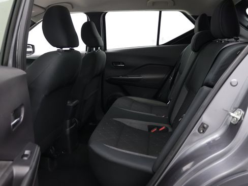 Used 2020 Nissan Kicks SV FWD image 22