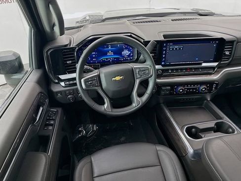 Used 2025 Chevrolet Silverado 3500 LTZ w/ LTZ Premium Package AWD/4WD image 26