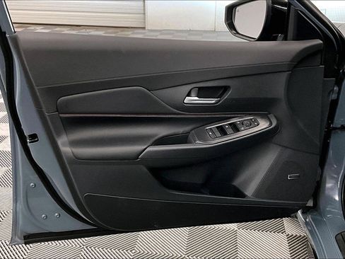 New 2026 Nissan Sentra SR w/ SR Premium Package FWD image 31