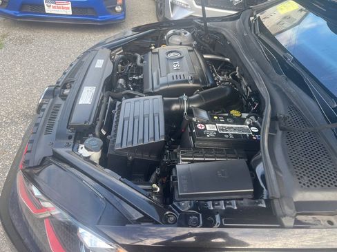 Used 2019 Volkswagen GTI SE w/ SE Experience Package FWD image 34