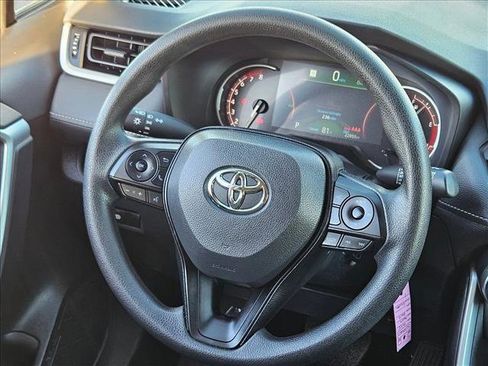 Used 2025 Toyota RAV4 LE image 11
