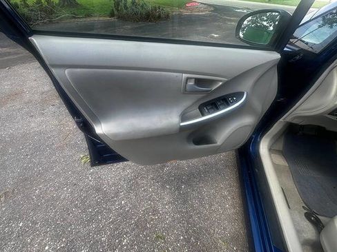 Used 2010 Toyota Prius FWD image 9