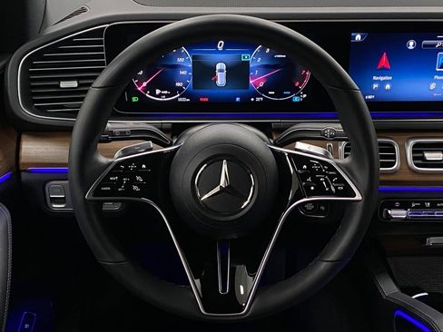 Certified 2025 Mercedes-Benz GLE 450 GLE 450 4MATIC SUV image 16