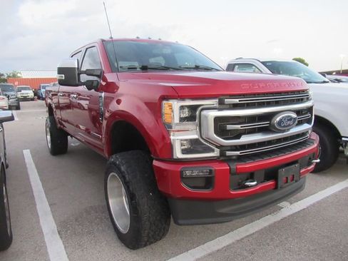 Used 2022 Ford F250 Platinum AWD/4WD image 1