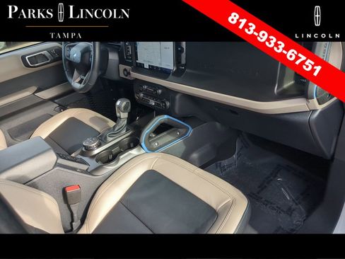 Used 2023 Ford Bronco Wildtrak AWD/4WD image 11