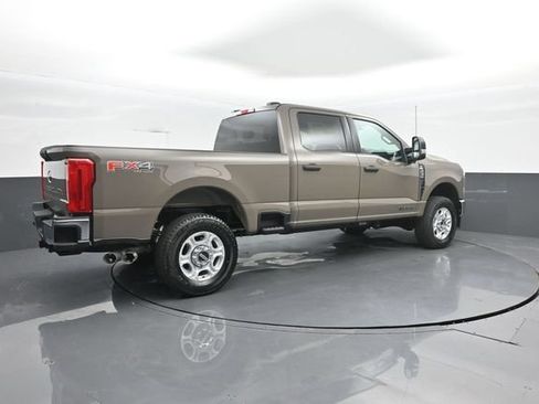 New 2026 Ford F250 XLT w/ FX4 Off-Road Package AWD/4WD image 8