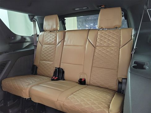 Certified 2023 Cadillac Escalade Sport w/ Touring Package image 10