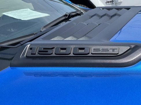 Used 2025 RAM 1500 Rebel image 9